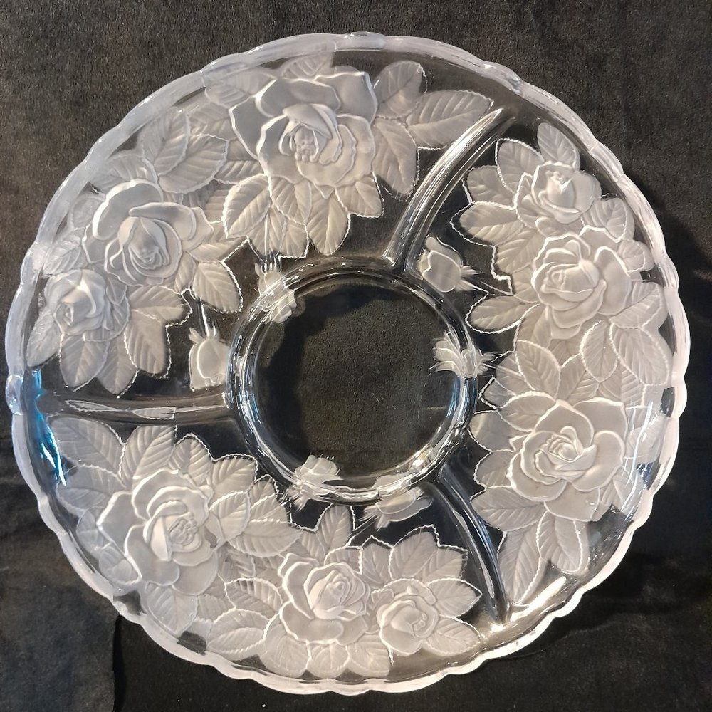 Mikasa Studio Nova Winter Rose Glass 14” Round Divided Serving Tray
